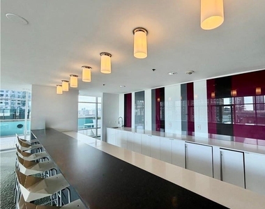 845 Spring Street Nw - Photo Thumbnail 17