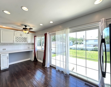 5817 Allemong Drive - Photo Thumbnail 4