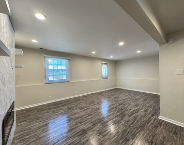 5817 Allemong Drive - Photo Thumbnail 8