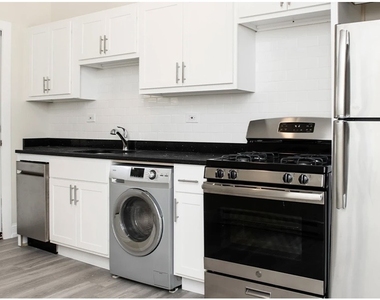 730 W Roscoe Street - Photo Thumbnail 2
