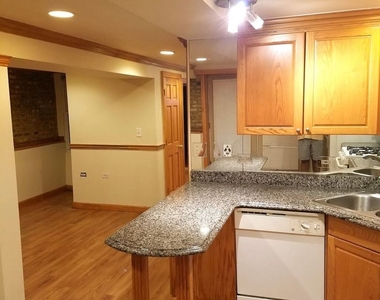 3044 W North Avenue - Photo Thumbnail 3