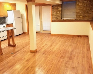 3044 W North Avenue - Photo Thumbnail 4