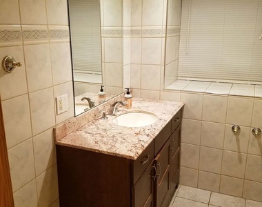3044 W North Avenue - Photo Thumbnail 17