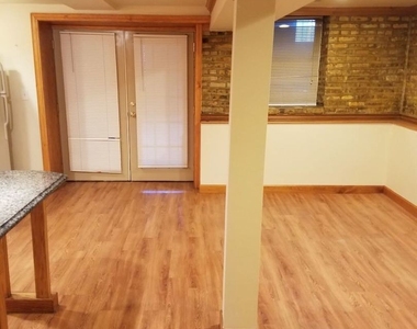 3044 W North Avenue - Photo Thumbnail 14