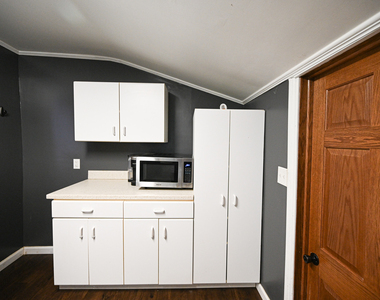 219 S 7th Street - Photo Thumbnail 18