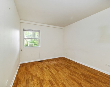 730 W Schubert Avenue - Photo Thumbnail 11