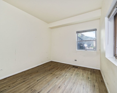 730 W Schubert Avenue - Photo Thumbnail 8
