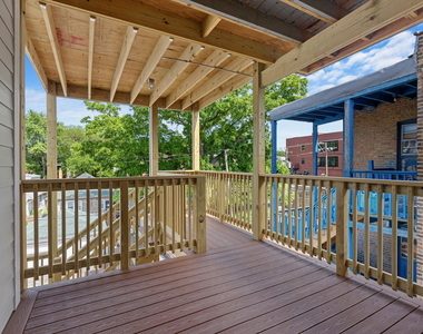 6423 N Washtenaw Avenue - Photo Thumbnail 15