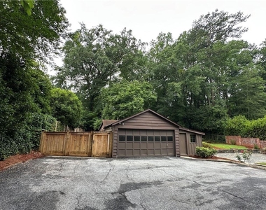 935 Stovall Boulevard Ne - Photo Thumbnail 34