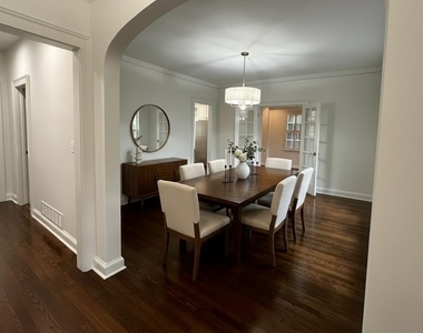 935 Stovall Boulevard Ne - Photo Thumbnail 8