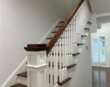 935 Stovall Boulevard Ne - Photo Thumbnail 19