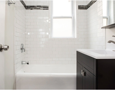 3817 N Greenview Avenue - Photo Thumbnail 8