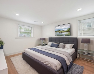 867 Harris Drive - Photo Thumbnail 13