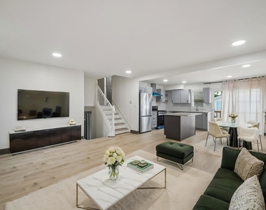 867 Harris Drive - Photo Thumbnail 1