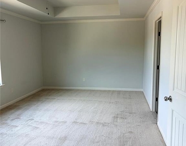 290 Turtle Creek Drive - Photo Thumbnail 16