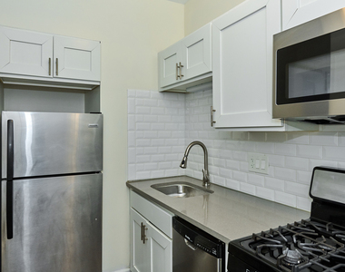 1355 W Touhy Avenue - Photo Thumbnail 16