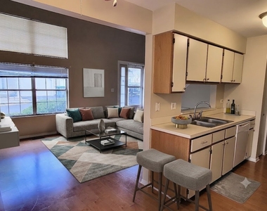 216 Ivy Court - Photo Thumbnail 16