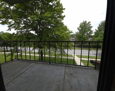 1665 Coach Drive - Photo Thumbnail 10