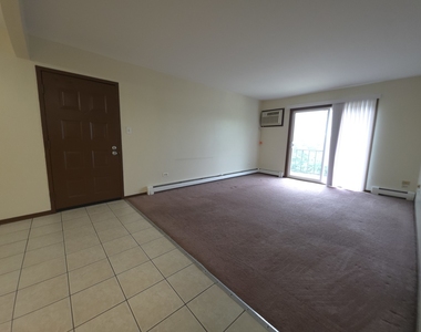 412 E Bailey Road - Photo Thumbnail 3
