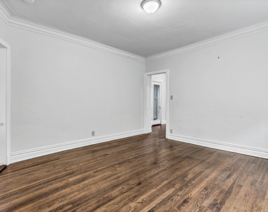 1942 W Farwell Avenue - Photo Thumbnail 12