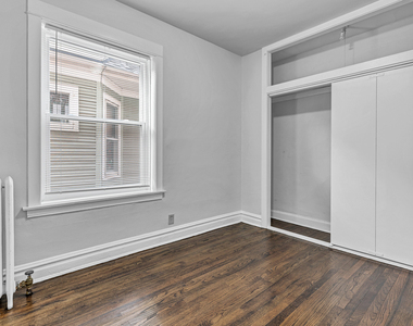 1942 W Farwell Avenue - Photo Thumbnail 11