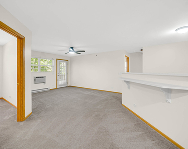 300 Cunat Boulevard - Photo Thumbnail 2