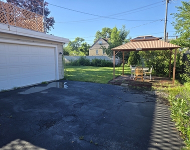7139 W 74th Place - Photo Thumbnail 24