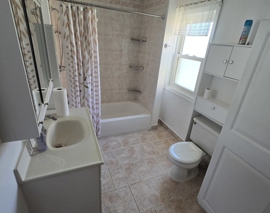 7139 W 74th Place - Photo Thumbnail 13