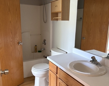 2704 Canyon Drive - Photo Thumbnail 4