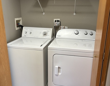 2704 Canyon Drive - Photo Thumbnail 12