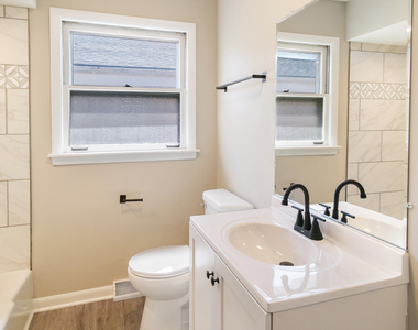 14214 Minerva Avenue - Photo Thumbnail 11