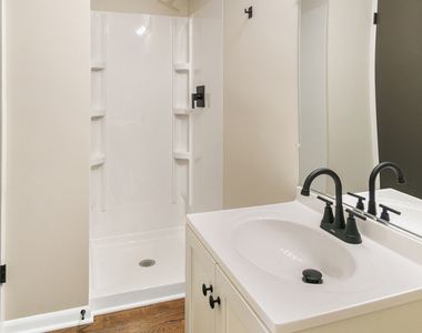 14214 Minerva Avenue - Photo Thumbnail 12