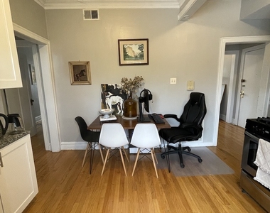 2910 N Albany Avenue - Photo Thumbnail 7