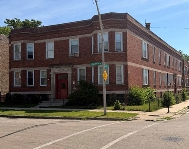 916 W 68th Street - Photo Thumbnail 14