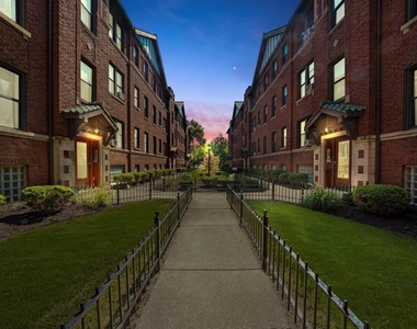 3308 W Schubert Avenue - Photo Thumbnail 8