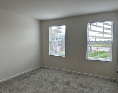 2204 Horseshoe Circle - Photo Thumbnail 15