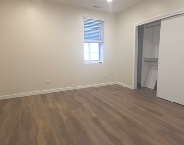 607 N Wells Street - Photo Thumbnail 12