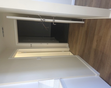 607 N Wells Street - Photo Thumbnail 8