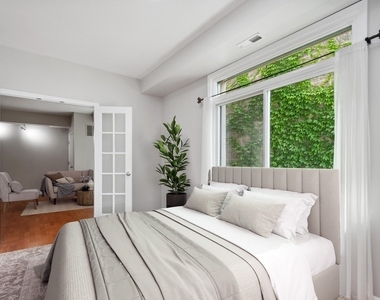 680 N Green Street - Photo Thumbnail 11