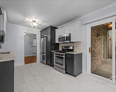 629 Dana Court - Photo Thumbnail 5