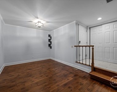 629 Dana Court - Photo Thumbnail 3