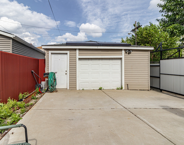 1805 N Harding Avenue - Photo Thumbnail 14