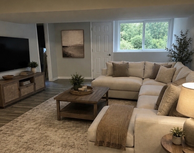 667 Creekside Circle - Photo Thumbnail 15