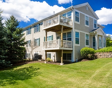 667 Creekside Circle - Photo Thumbnail 14