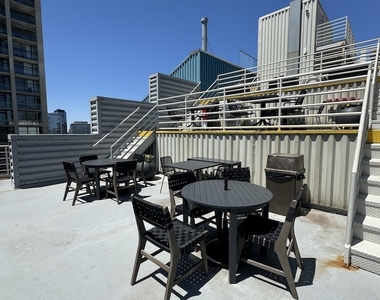 40 E 9th Street - Photo Thumbnail 10
