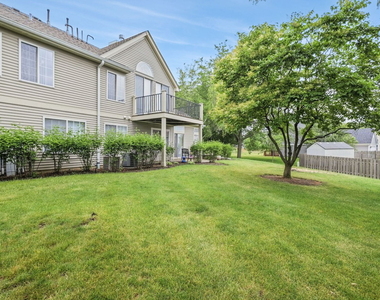 1632 Columbia Circle - Photo Thumbnail 17