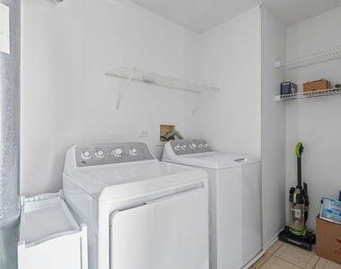 1632 Columbia Circle - Photo Thumbnail 16