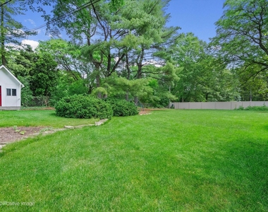 521 Pamela Circle - Photo Thumbnail 28