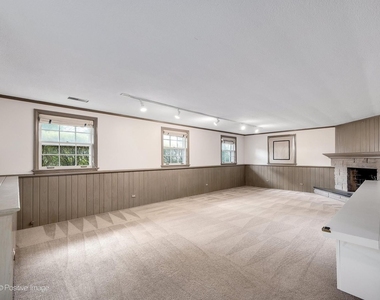 521 Pamela Circle - Photo Thumbnail 19