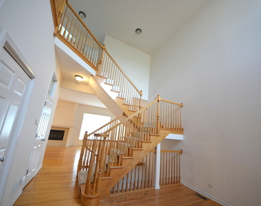 1577 S Kembley Avenue - Photo Thumbnail 22